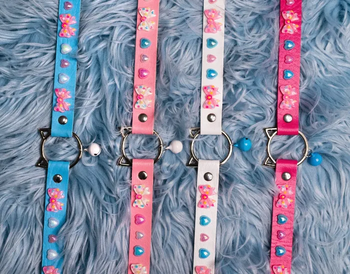 The Kinky Peach Vibrators Spoiled Kitty Choker